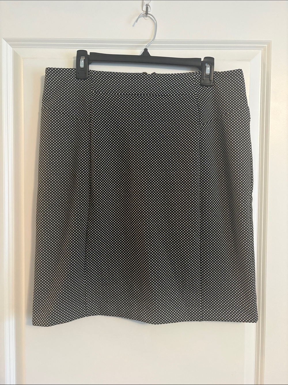 Michael Kors | Black & White | Polka Dot Stretch Pencil Skirt | Business Casual